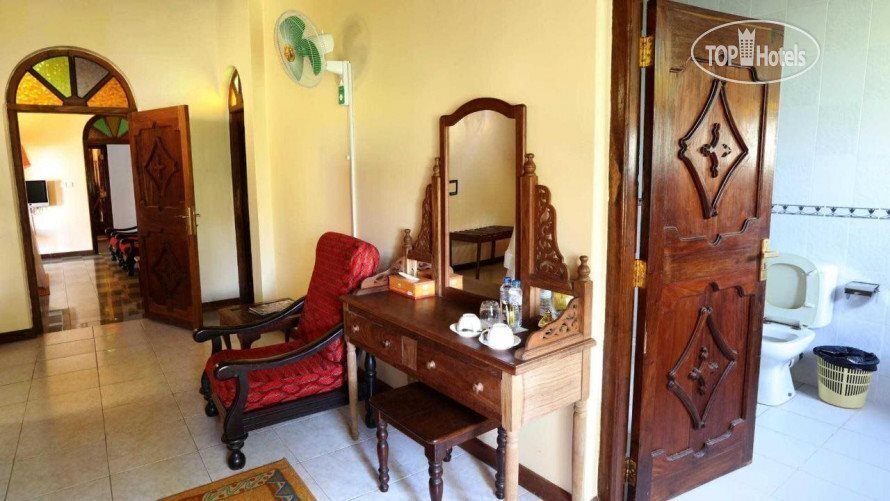 Tausi Palace Hotel 4* суреті