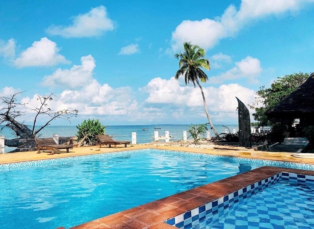 Фото Menai Bay Beach Bungalows 3*