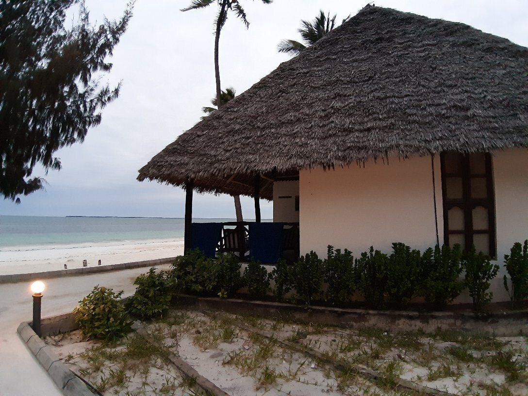 Mermaids Cove Beach Resort 3* суреті