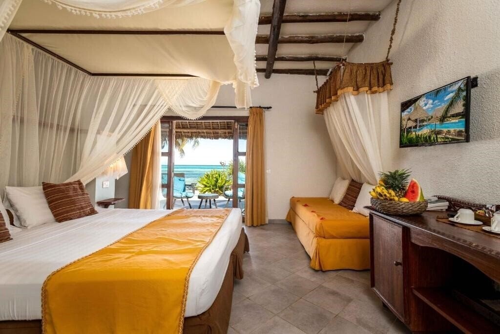 Отель Karafuu Beach Resort & Spa (ex. Karafuu Hotel) 5*
