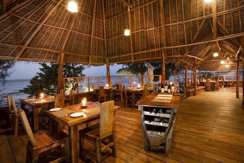 The Island Pongwe Lodge 4* қонақ үйі