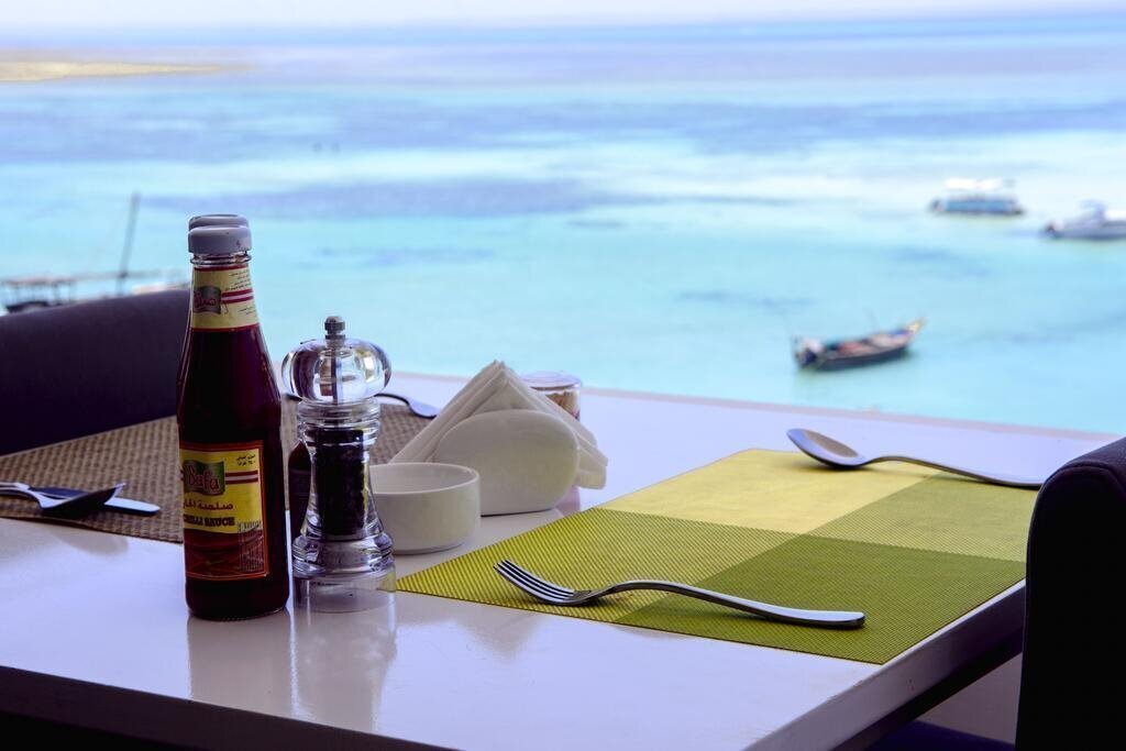 Sun Sea Bar Beach Up 4* қонақ үйі