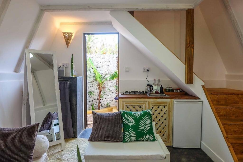 B4 Beach Club 4* суреті