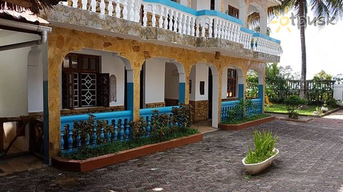 Фото Pwani Beach Hotel 3*