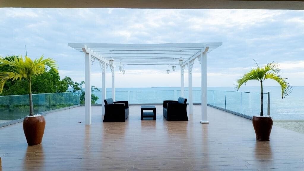 Отель Golden Palm Boutique Zanzibar 3*