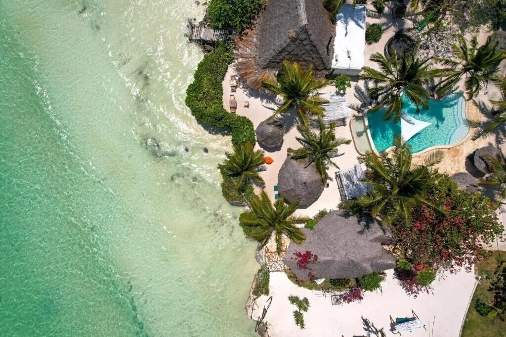 Отель Aya Beach Bungalows 3*