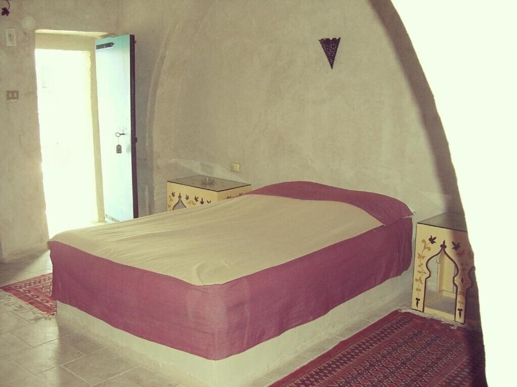 Отель Hotel Arisha 3*