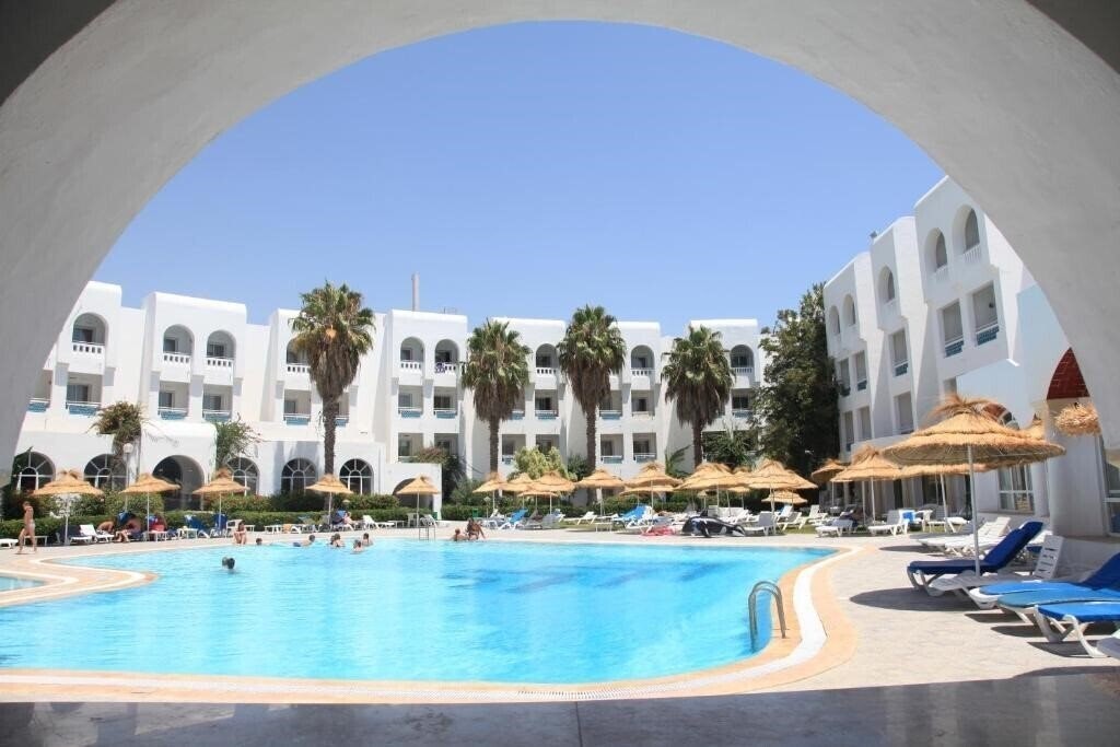 Изображение Menara Hotel 4*