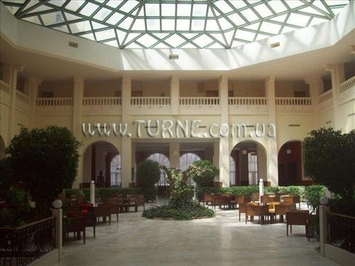 L'Atrium Hotel 4* фотосуреті