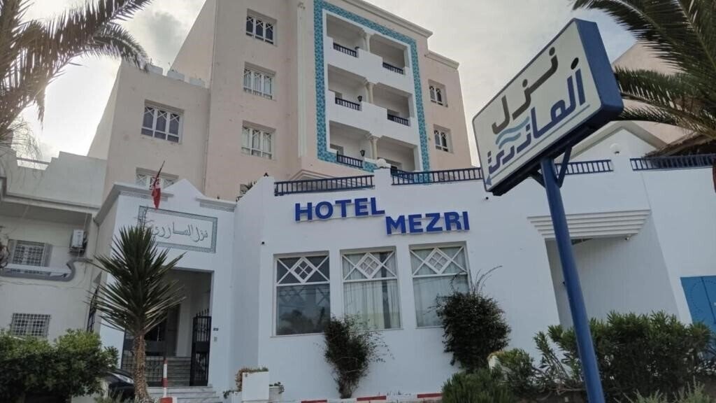 Отель Hotel Mezri 3*