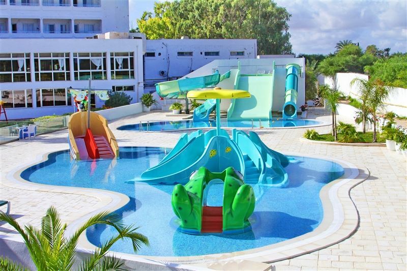 Club Tropicana 3* суреті