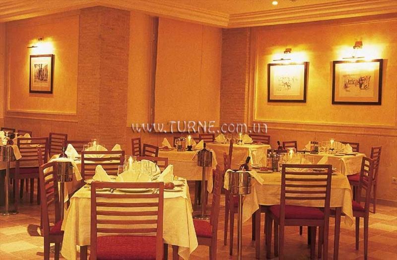 Golden Yasmin Tozeur Ras El Ain 4* қонақ үйі