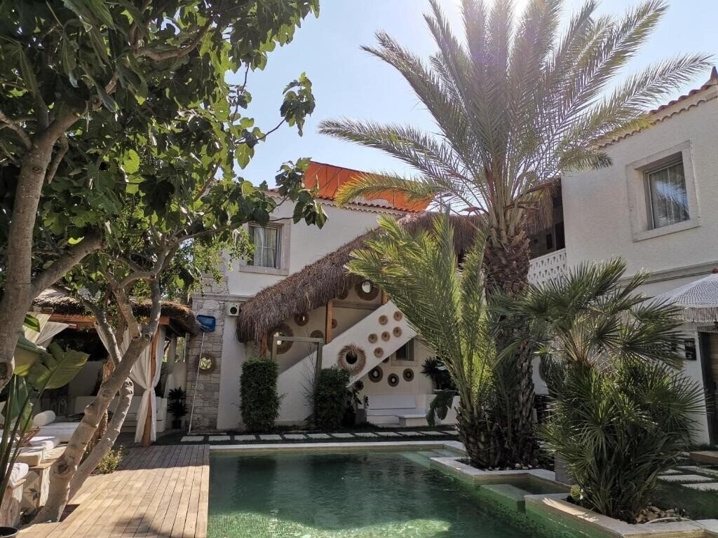 The ABC Hotel (ex. Hay Hotel) 2* фотосуреті