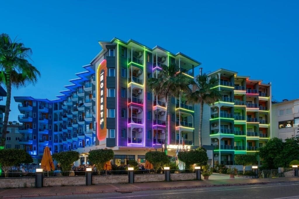 Monart City Hotel 4* суреті