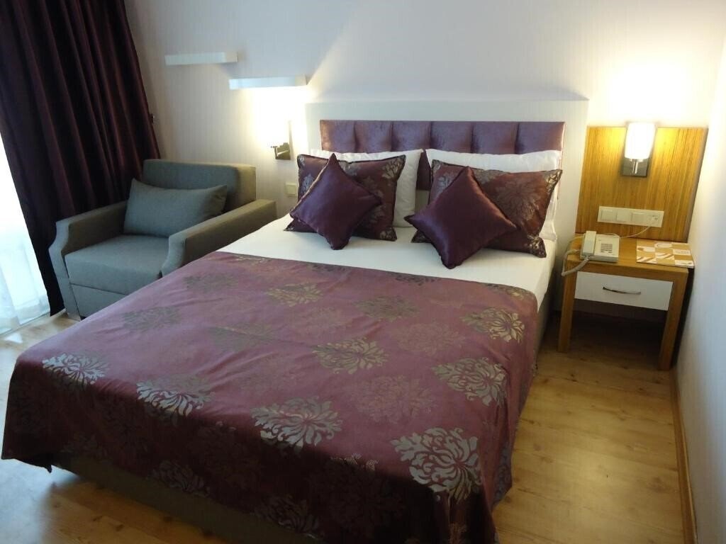 Bilkay Hotel (ex. Kleopatra Bilkay Hotel) 3* суреті