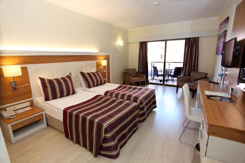 AQI Pegasos Royal 5* суреті