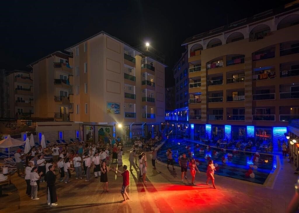 Фото Tac Premier Hotel & SPA (ex. Klepoatra Tac Premier Hotel & SPA) 4*