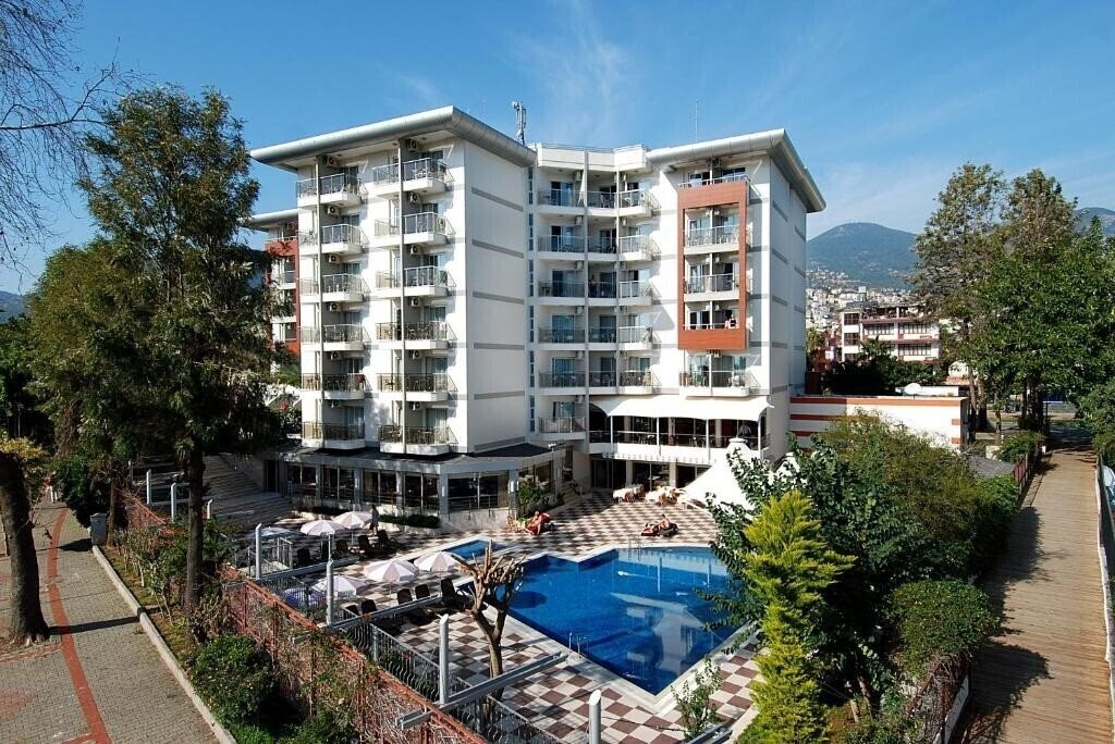 Отель Grand Okan 4*