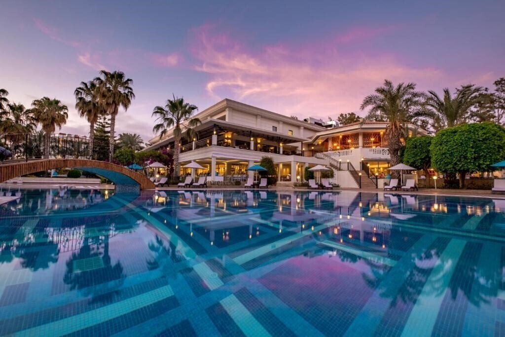 Фото Utopia Resort & Residence (ex. Alara Park Residence) 5*