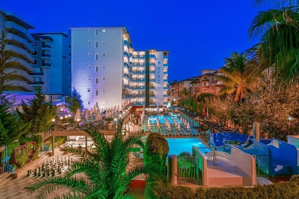 Club Big Blue Suite Hotel 4* қонақ үйі