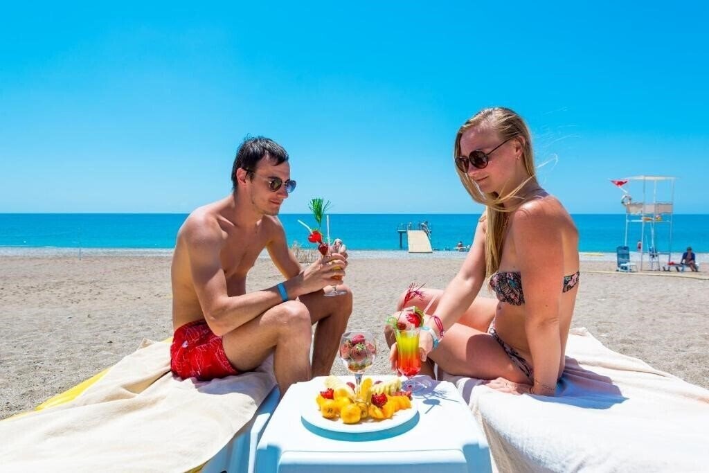 Club Aqua Plaza Hotel 4* қонақ үйі