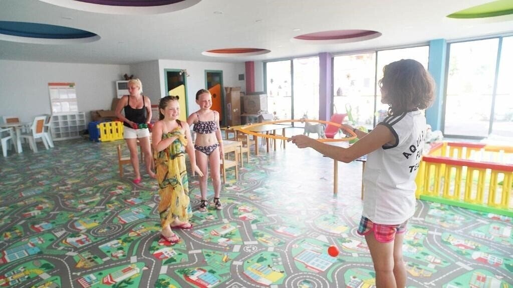 Club Aqua Plaza Hotel 4* суреті