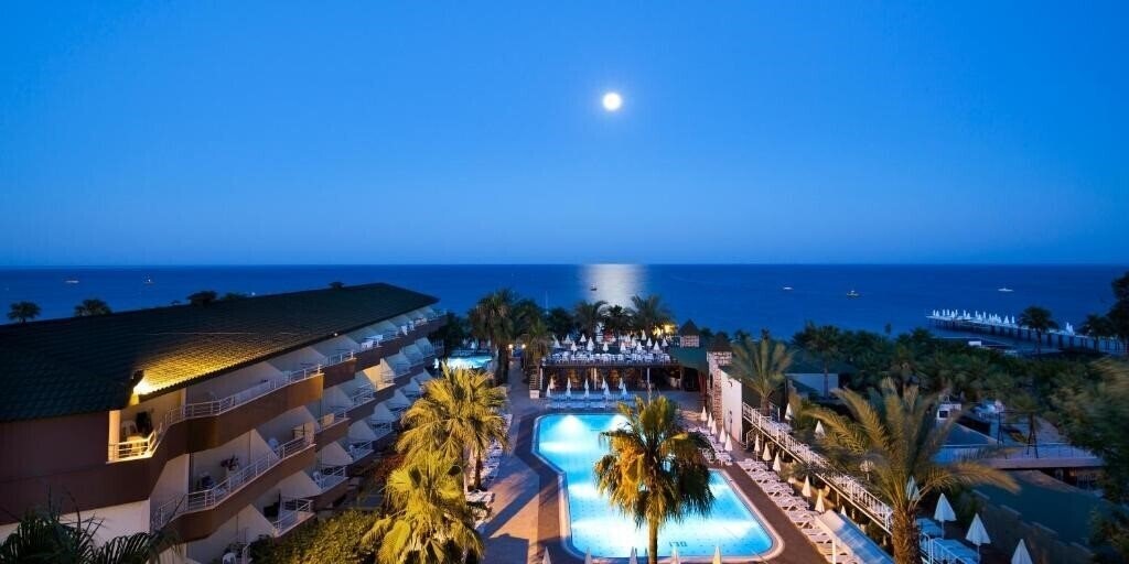 Отель Galeri Resort Hotel 5*