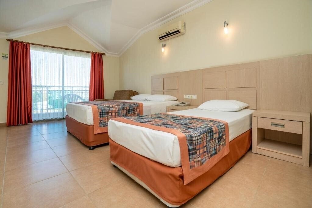 Фото Gardenia Beach 4*