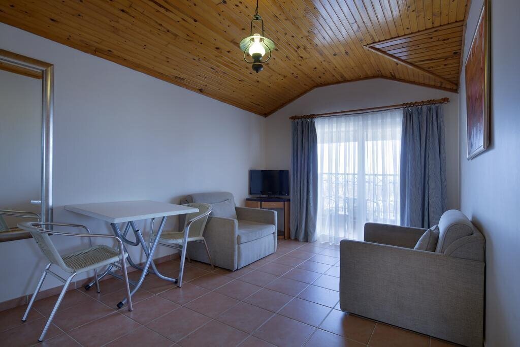 Villa Moonflower Aparts & Suites 4* суреті