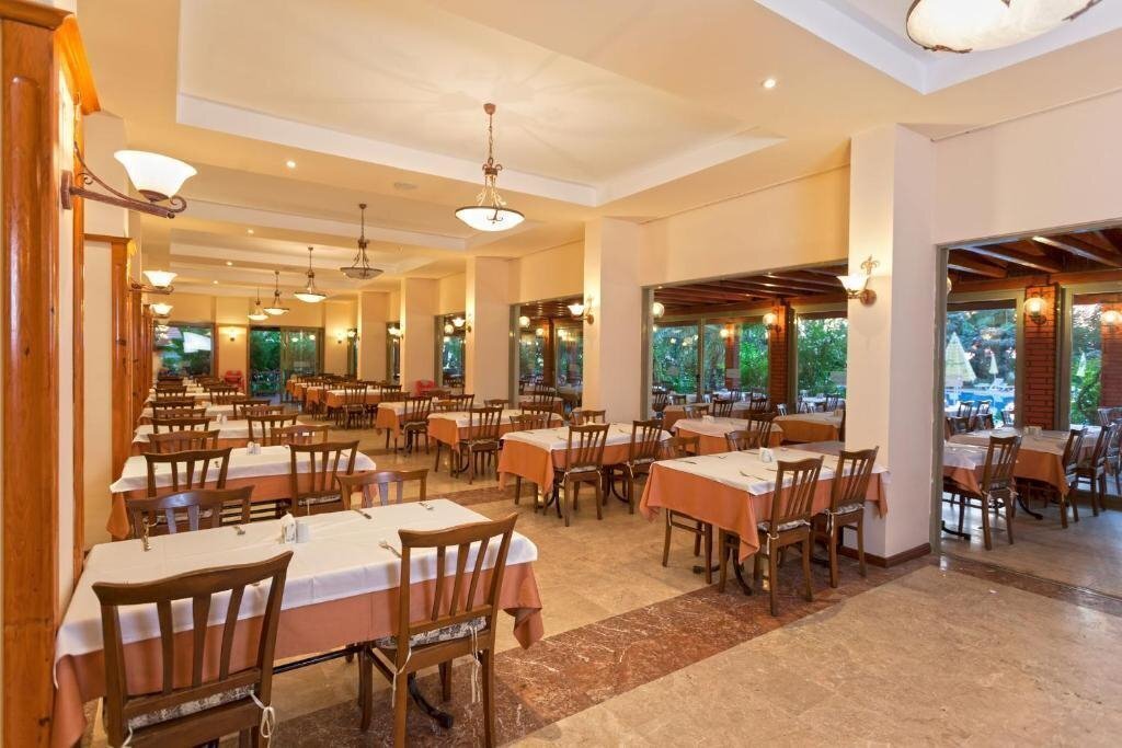 Incekum West Hotel (ex. Miarosa Incekum West, Alara West) 4* суреті