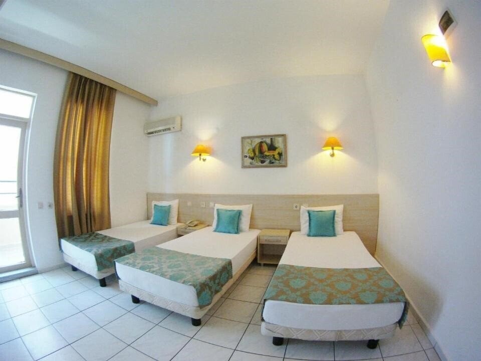 Фото Kleopatra Carina Hotel 2*