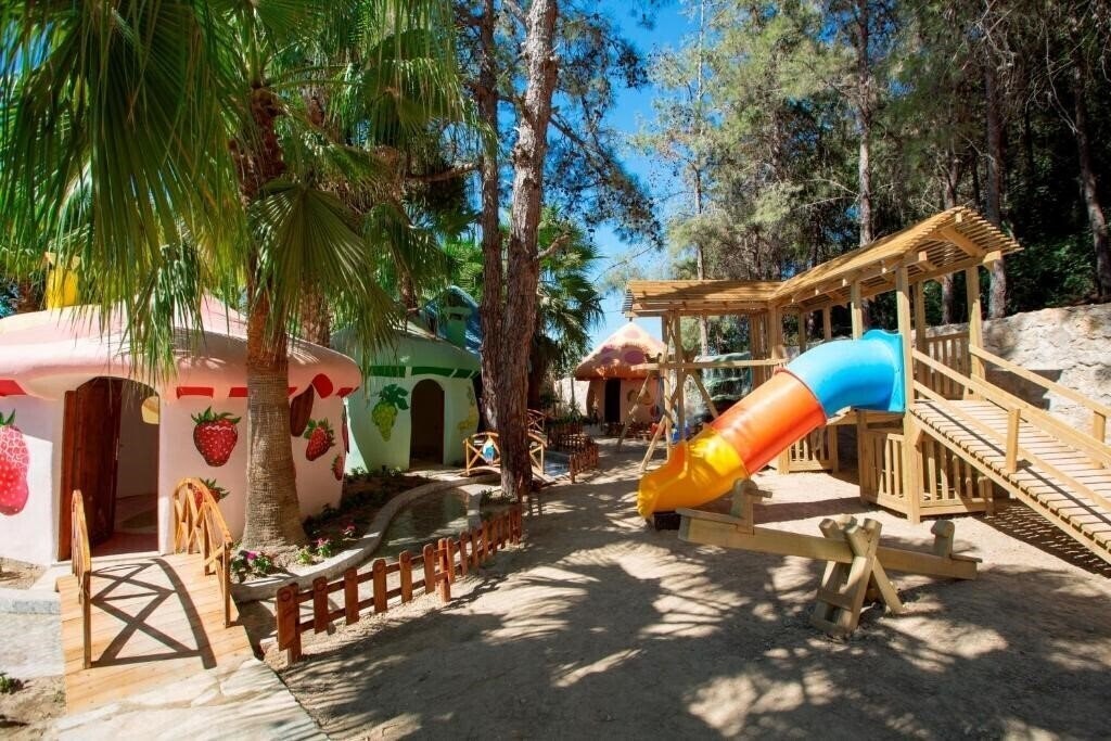 Изображение Miarosa Incekum Beach (ex. Alara Kum, Tui Fun & Sun Miarosa Incekum Beach) 5*