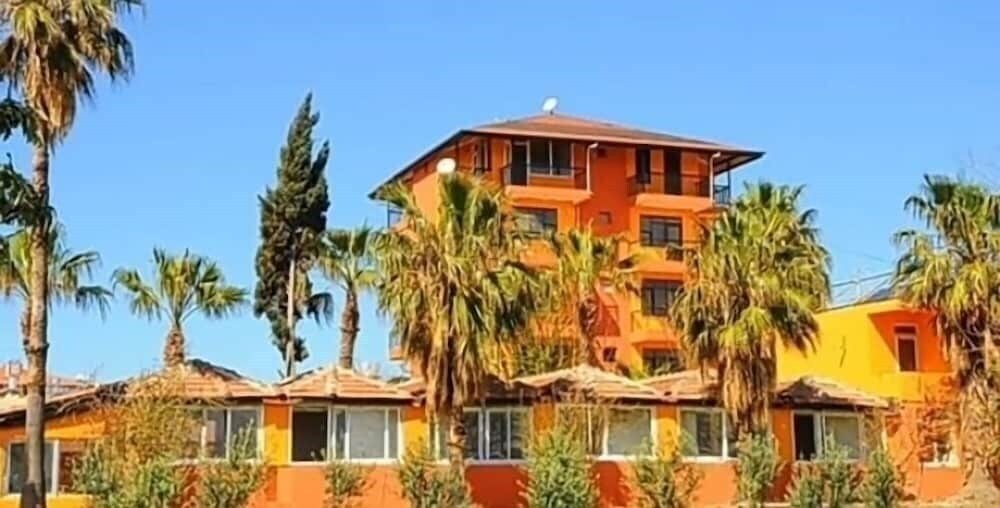 Albatros Beach Club (ex. Albatros Beach Hotel, Club Star Beach, Club Enjoy Beach, Alis Hotel Enjoy Club) 3* қонақ үйі