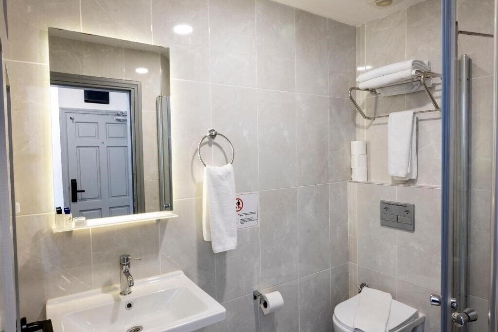 Картинка Comfort Suites 3*