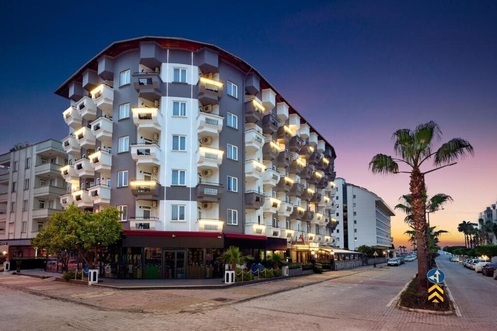 Отель Kaila City Hotel 4*