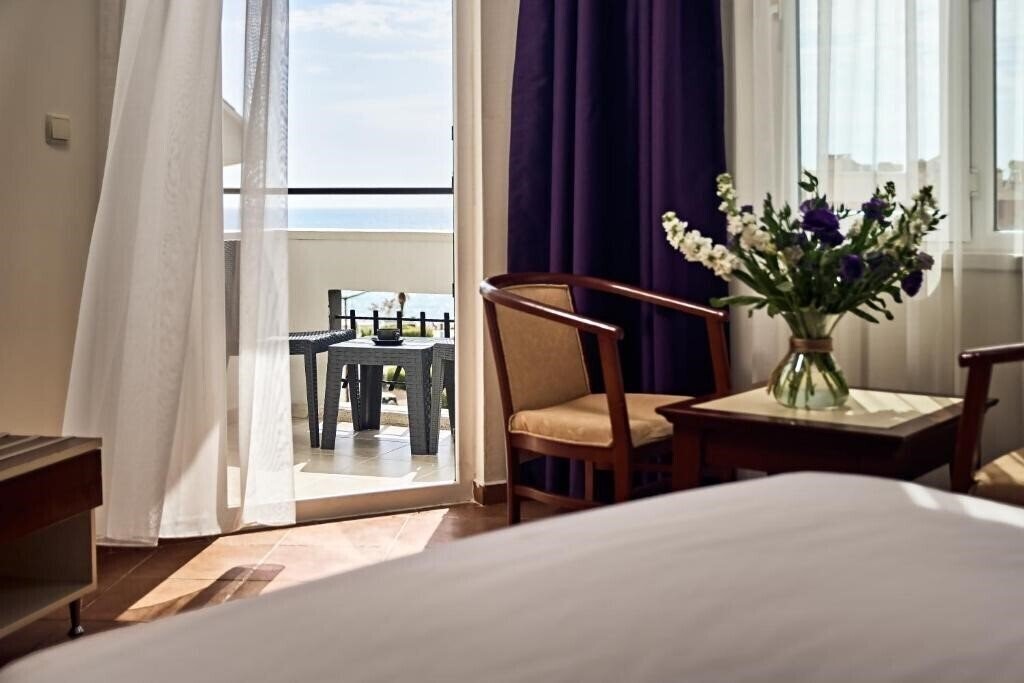 Фото Kaila City Hotel 4*
