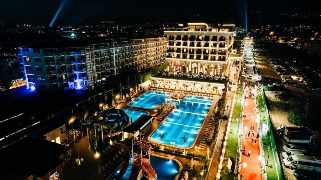 Картинка Serenity Queen Hotel 5*