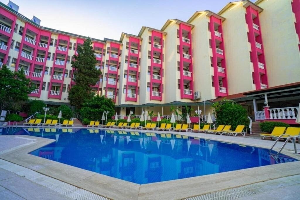 Отель Bieno Club SVS Hotel 4*