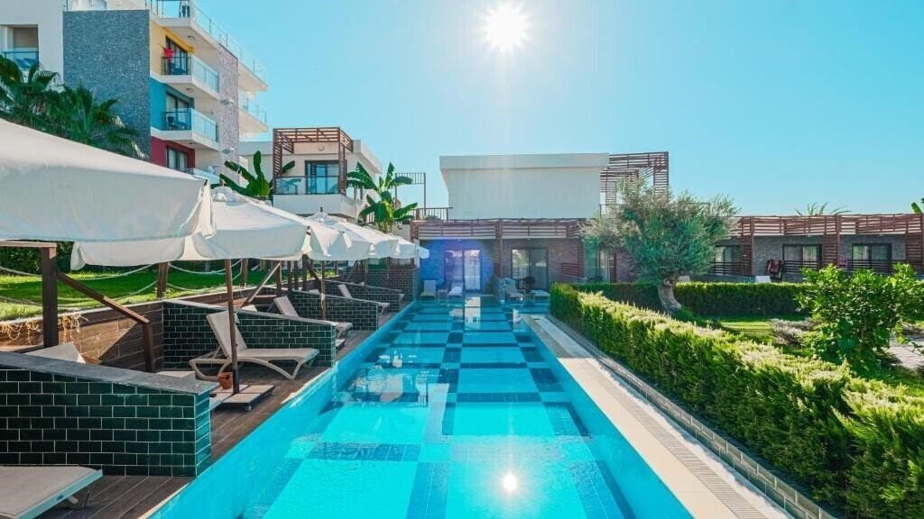 Feniks Priority Hotel (ex. Feniks Hotel Boutique) 4* фотосуреті