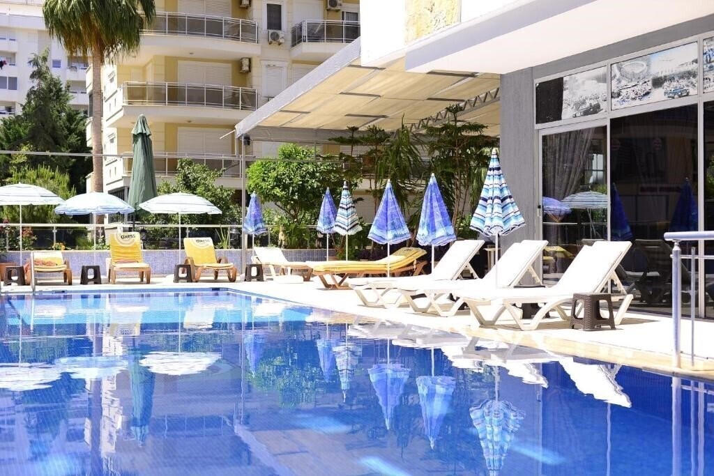 Eras Hotel 3* қонақ үйі