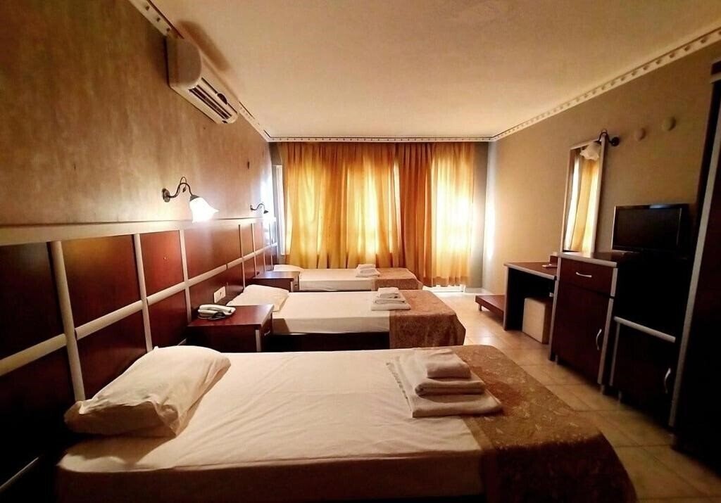 Фото Eras Hotel 3*