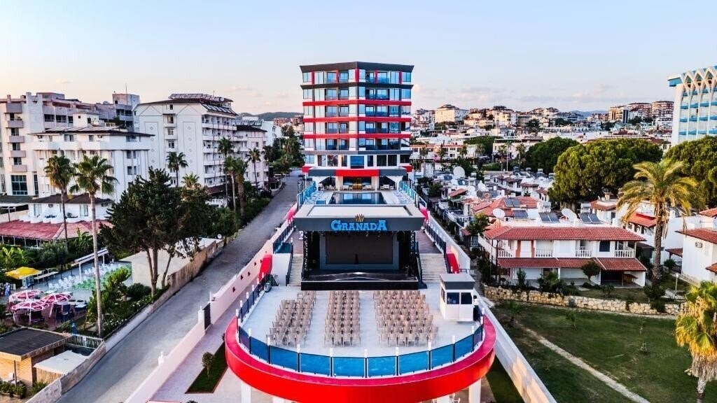 Фото Granada Luxury Red 5*