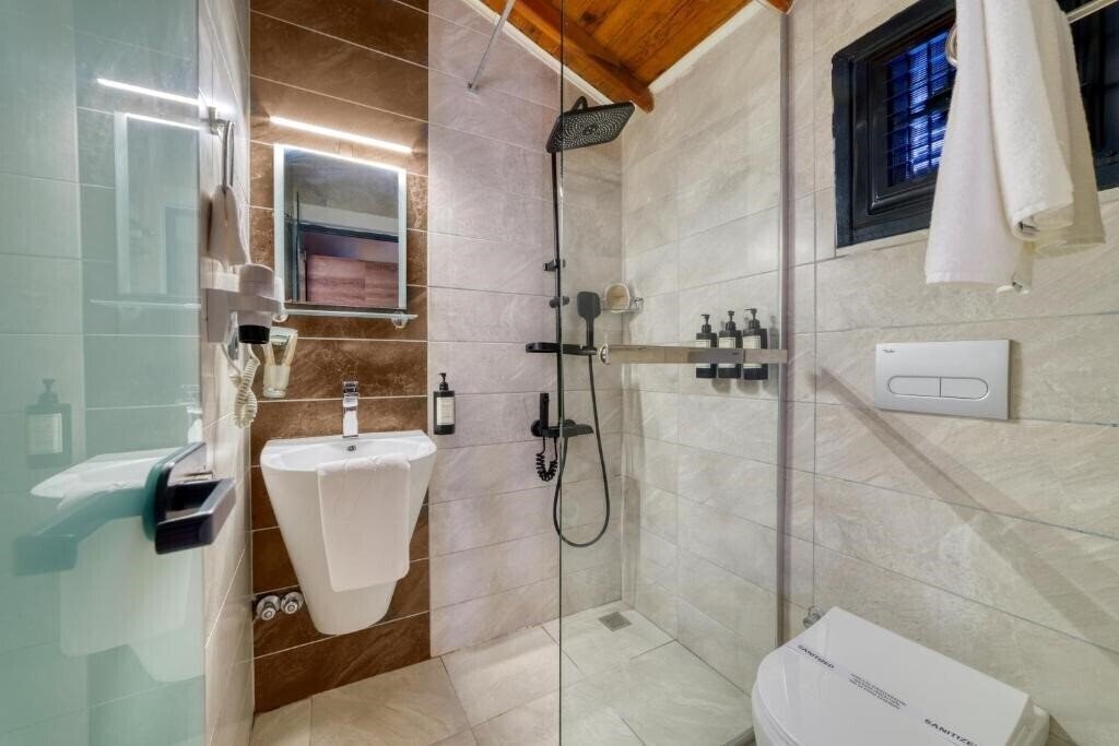 Фотография Illusion Beach Club Hotel 4*