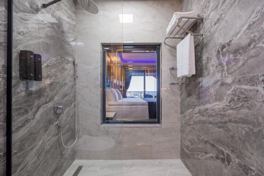 Картинка Robin Hood Hotel 4*