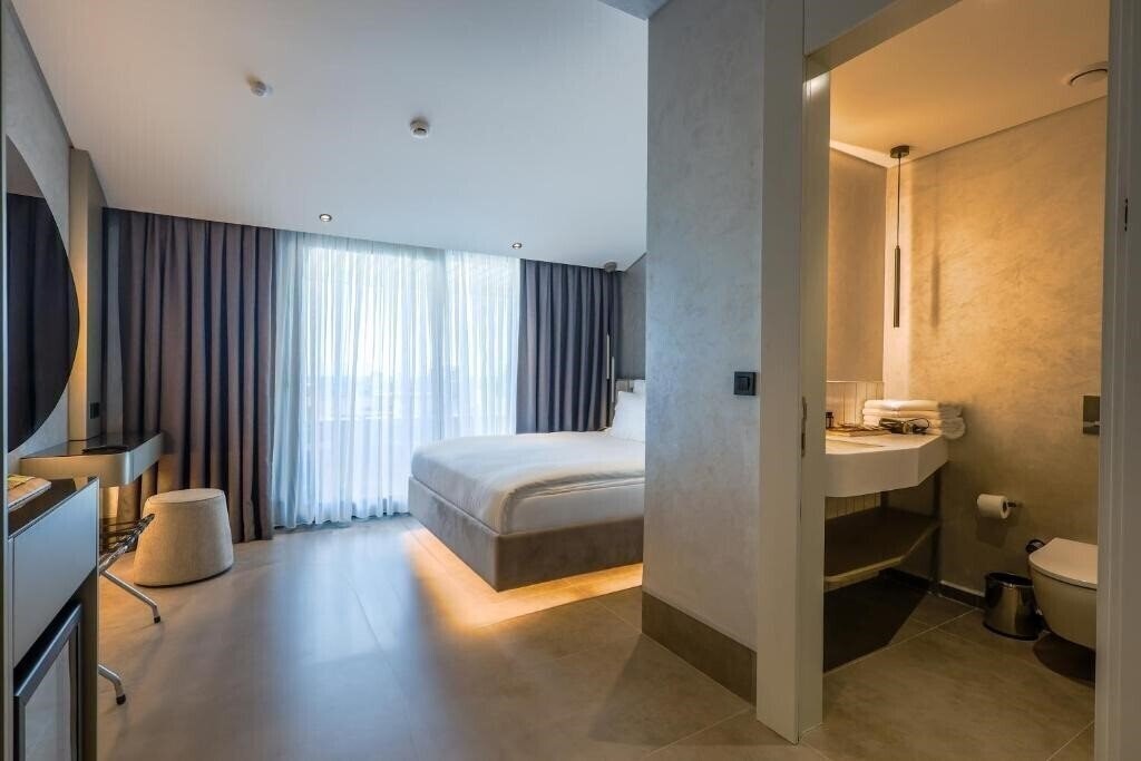 Фотография Four Hills Hotel (ex. Akberlin Hotel, Ak Berlin) 3*