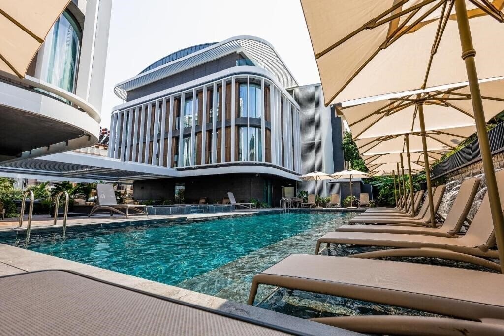 Изображение Four Hills Hotel (ex. Akberlin Hotel, Ak Berlin) 3*