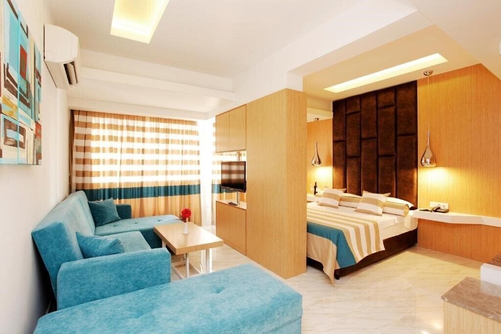 Фото Kleopatra Suit Hotel 3*