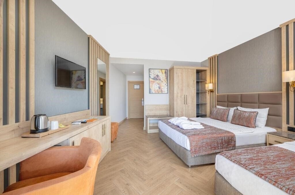 My Home Resort Hotel 5* суреті