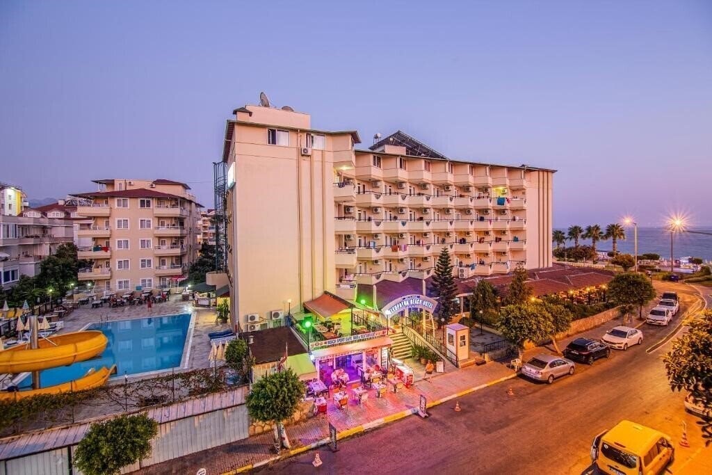 Отель Kleopatra Beach Hotel 4*