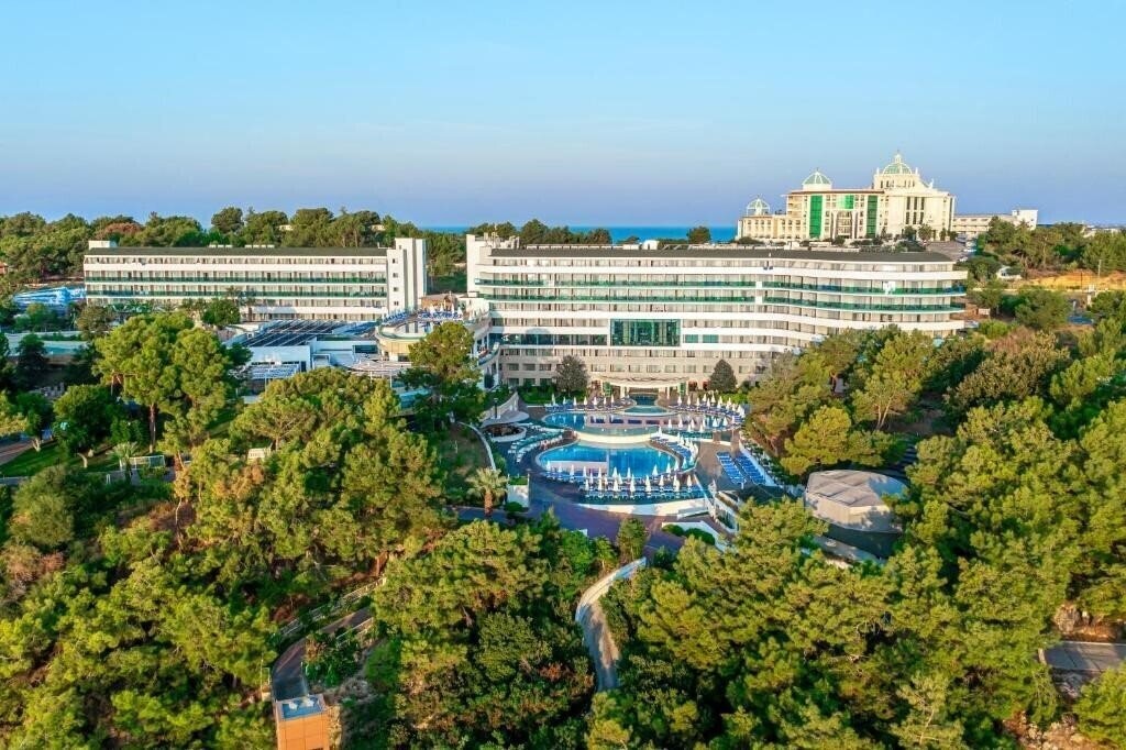 A Good Life Utopia Family Resort (ex. Water Planet Deluxe Hotel & Aquapark, Water Planet Aquapark & Holiday Village) 5* суреті